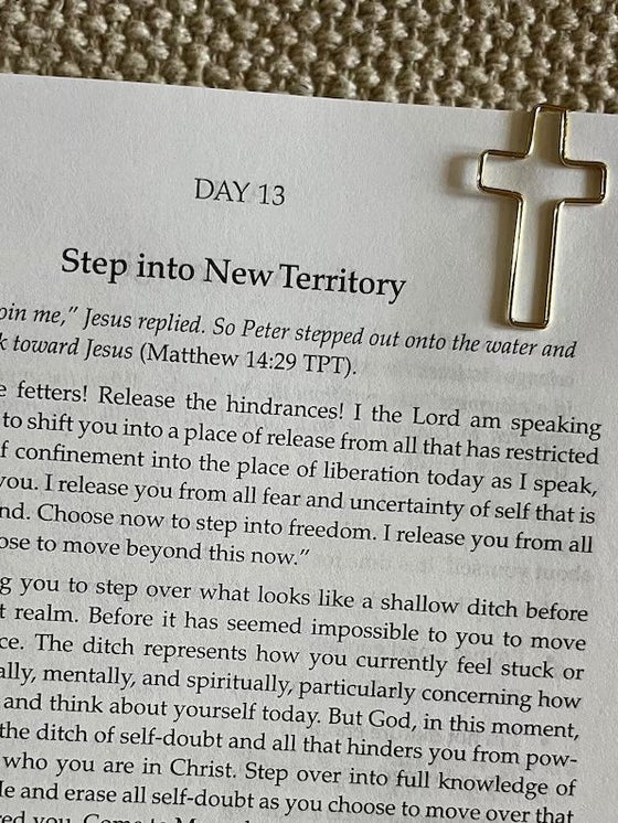 Cross bookmark